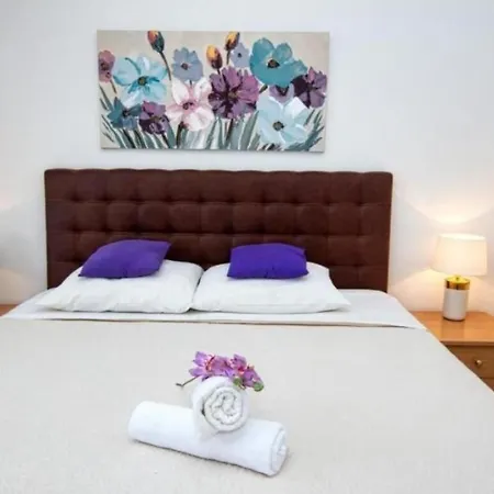 Mirka - With Heated Pool *